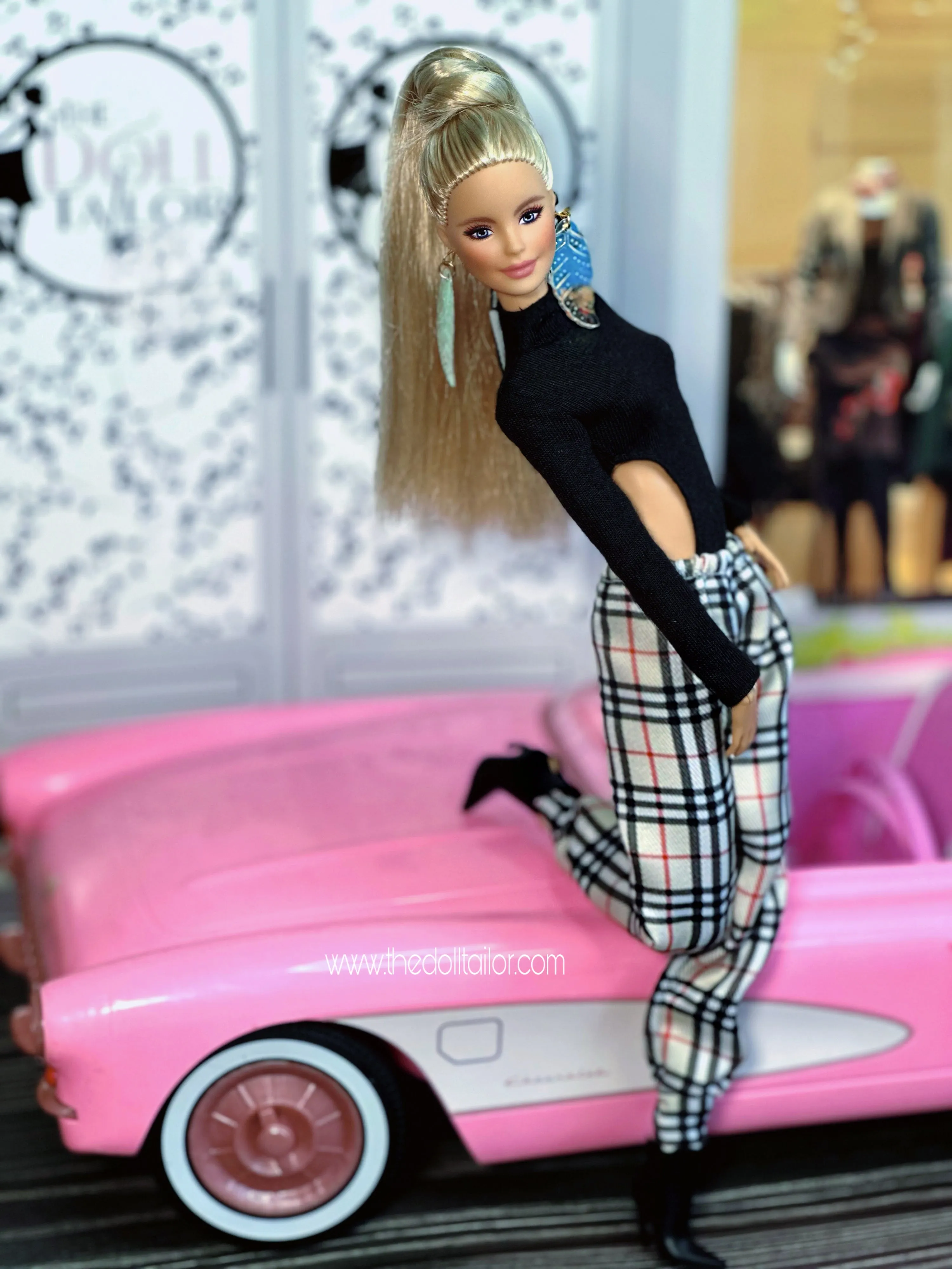 Black bodysuit for Barbie dolls tartan sweatpants