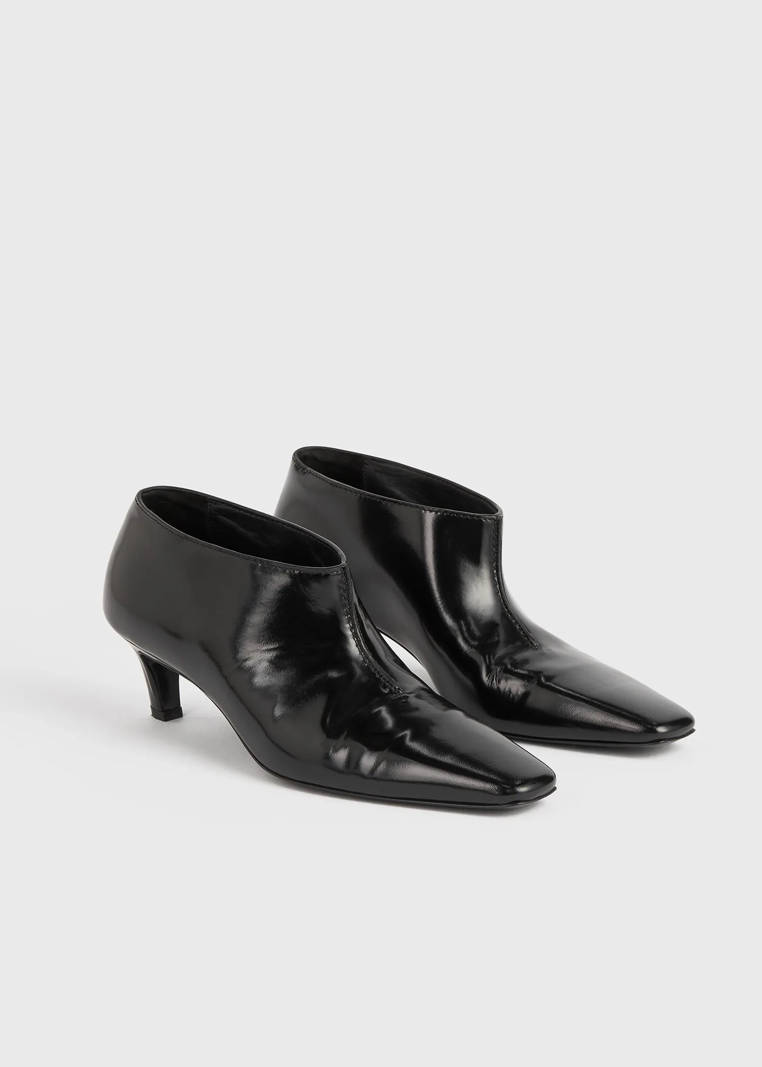 The Wide Shaft Shoe black